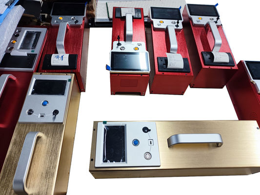 Temperatura ambiente de menos 15 a mais 60 graus Retroreflector Meter, incluindo 16G espaço de armazenamento de dados que suportam avaliações do coeficiente de brilho de retrorreflexão